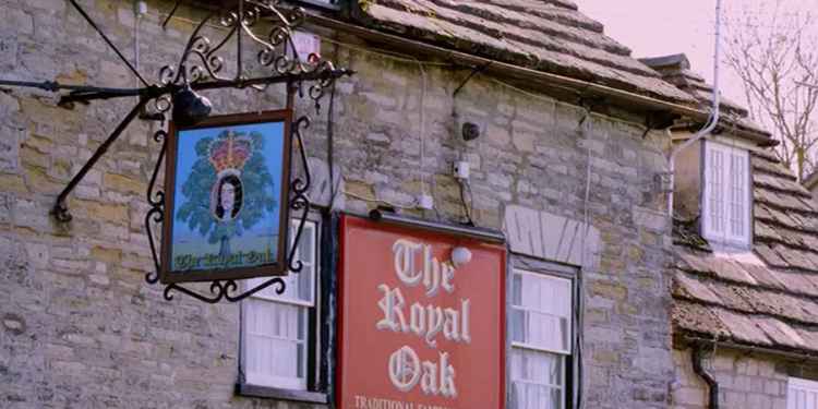 Paranormal Lockdown UK - Royal Oak Pub