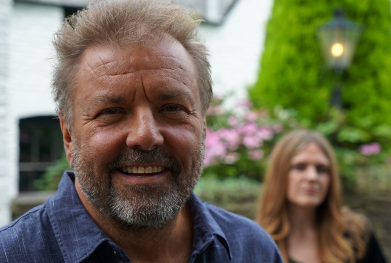 Celebrity Help! My House Is Haunted: Martin Roberts