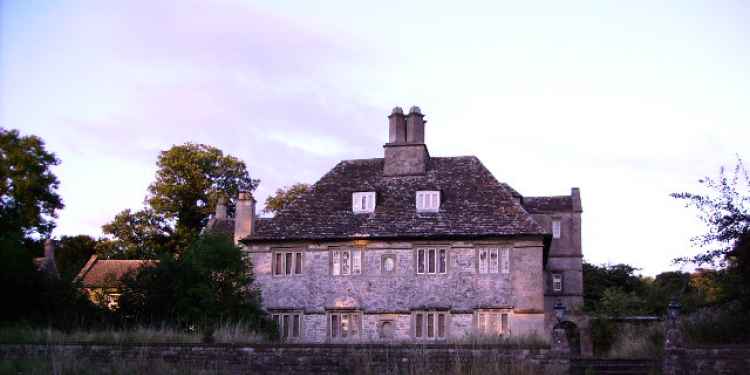 The actual manor house on the Rudloe site.