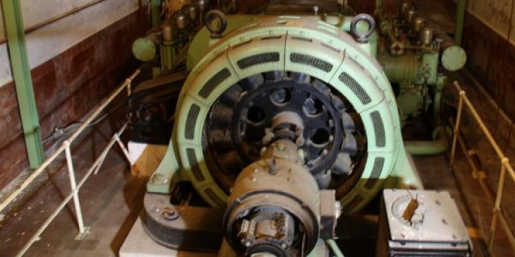 A WWII generator in the engine hall at Eastlays Quarry.
