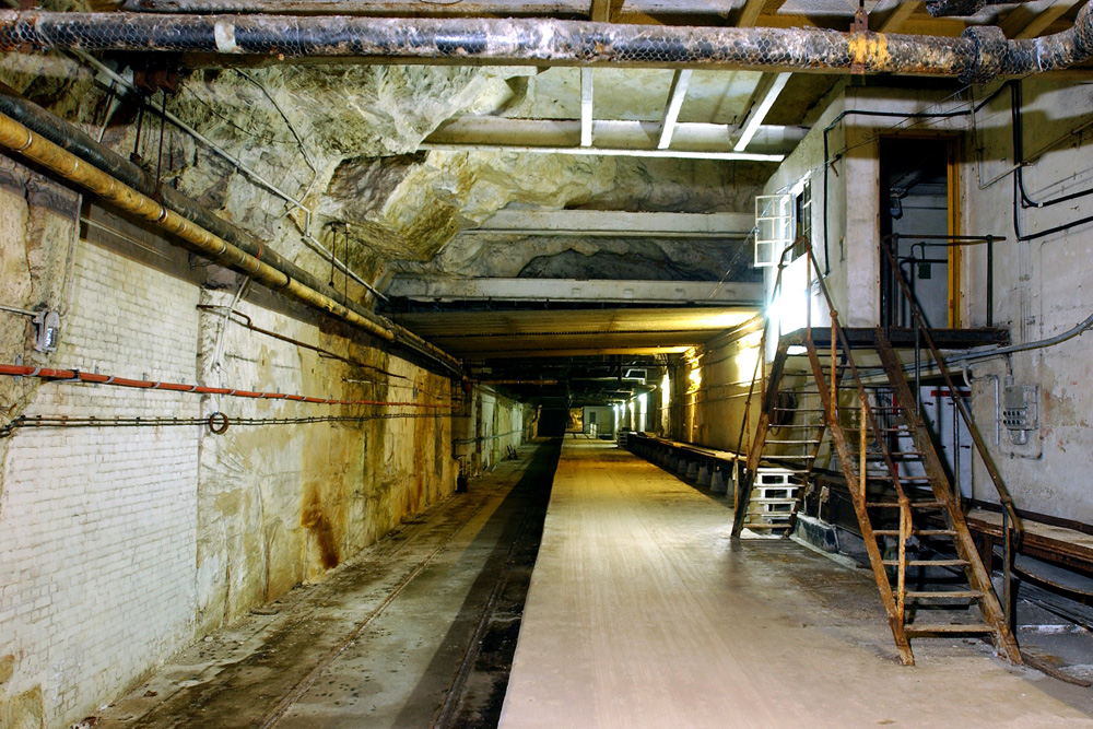 Platform 1 of the underground station, part of the ammunition depot in Tunnel Quarry.