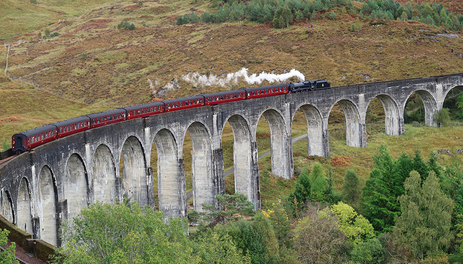 Harry Potter Glenfinnan Viaduct, Scotland