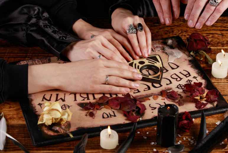 Seance Ouija Board