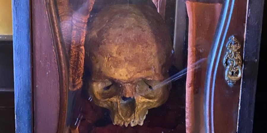 Skull Of Elizabeth At Golden Fleece