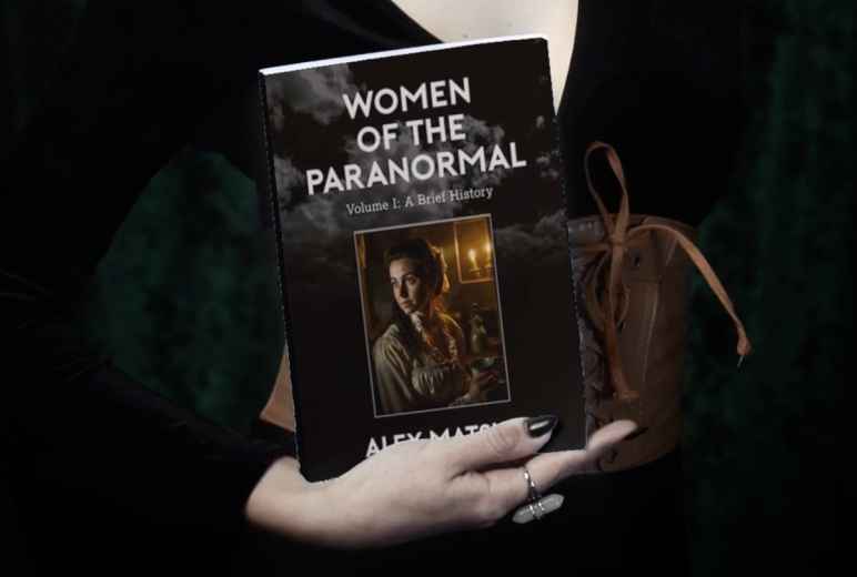 Alex Matsuo - Women of the Paranormal Volume I
